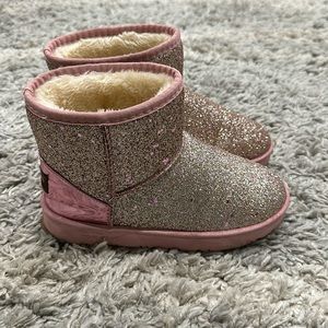 Girls pink boots